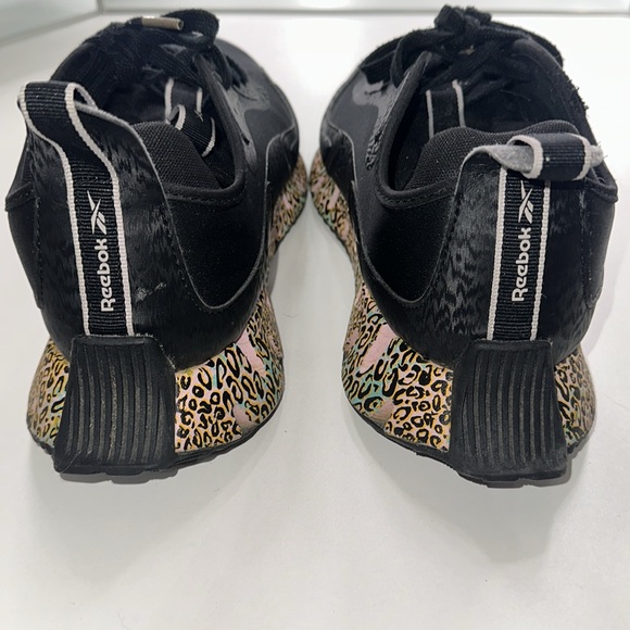 Reebok black tennis shoes - Picture 5 of 6